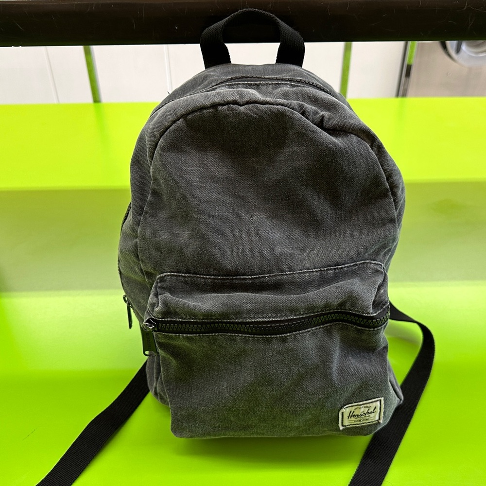 Herschel Supply Co. Small Grove Backpack (13.5 L)
